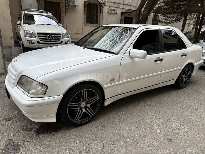 Mercedes C 200 2000, 253,000 km - 2.0 l - Bakı