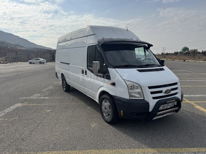 Ford Transit-2