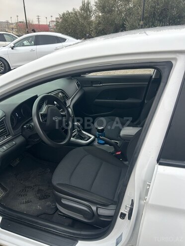 Hyundai Avante 2016, 173,836 km - 1.6 l - Bakı