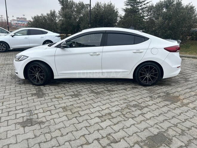 Hyundai Avante 2016, 173,836 km - 1.6 l - Bakı