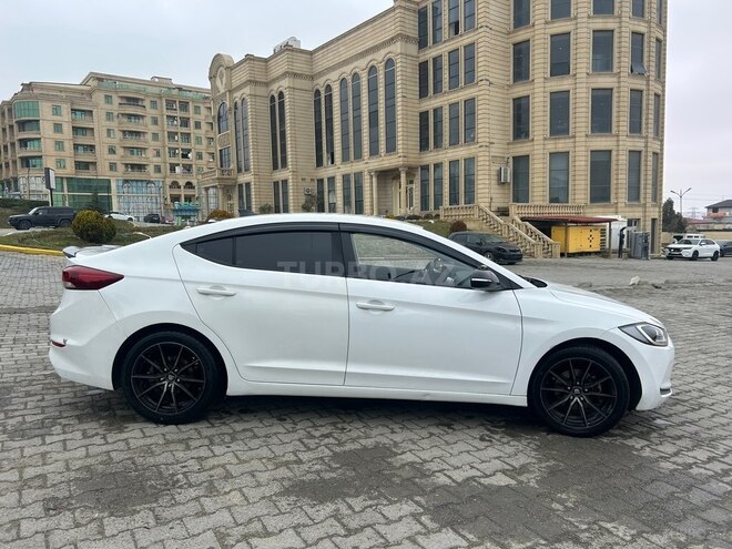 Hyundai Avante 2016, 173,836 km - 1.6 l - Bakı