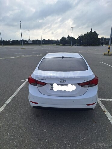 Hyundai Avante 2015, 220,000 km - 1.6 л - Bakı