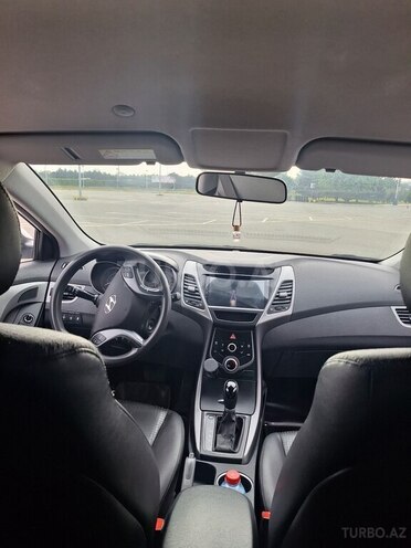 Hyundai Avante 2015, 220,000 km - 1.6 л - Bakı