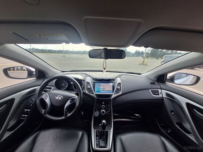 Hyundai Avante 2015, 220,000 km - 1.6 л - Bakı