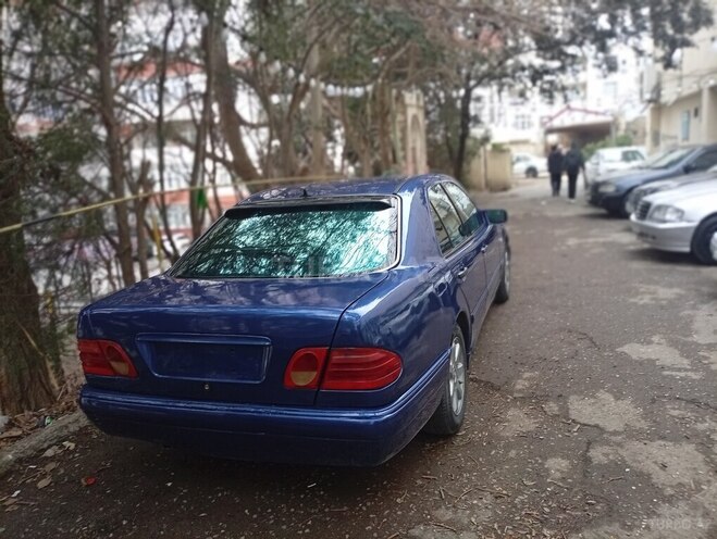 Mercedes E 200 1996, 525,235 km - 2.0 l - Bakı