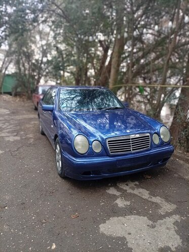 Mercedes E 200 1996, 525,235 km - 2.0 l - Bakı