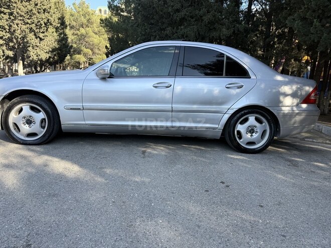 Mercedes C 240 2000, 217,000 km - 2.6 л - Sumqayıt