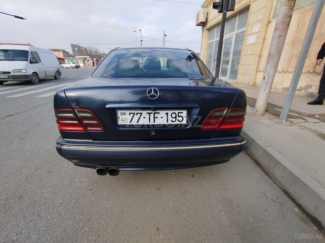 Mercedes E 220 2000, 566,000 km - 2.2 l - Bakı