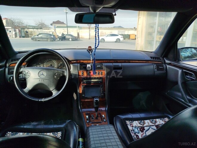 Mercedes E 220 2000, 566,000 km - 2.2 l - Bakı