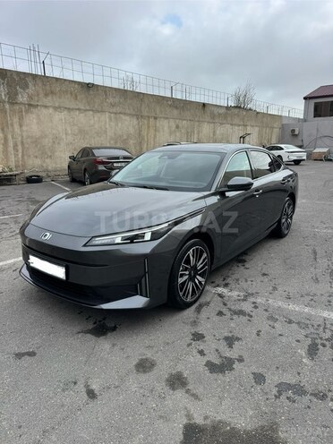Changan Qiyuan A05 2025, 2,800 km - 1.5 л - Bakı