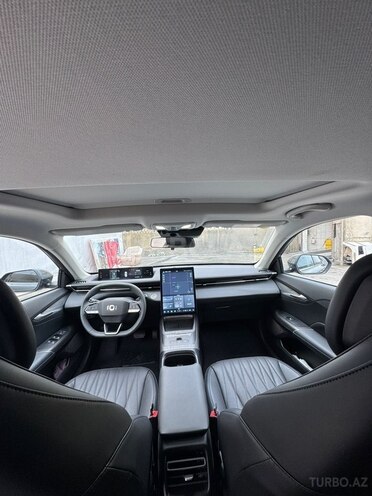 Changan Qiyuan A05 2025, 2,800 km - 1.5 л - Bakı