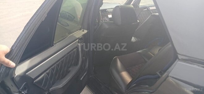 Mercedes E 220 1994, 321,456 km - 2.2 л - Bakı