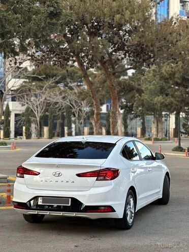 Hyundai Elantra 2019, 168,981 km - 2.0 l - Bakı