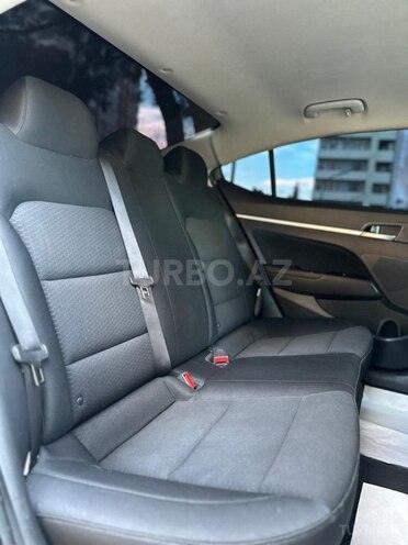 Hyundai Elantra 2019, 168,981 km - 2.0 l - Bakı