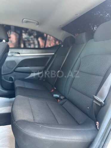 Hyundai Elantra 2019, 168,981 km - 2.0 l - Bakı