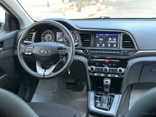 Hyundai Elantra 2019, 168,981 km - 2.0 l - Bakı