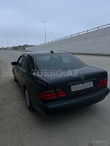 Mercedes E 240 1999, 458,000 km - 2.4 l - Bakı