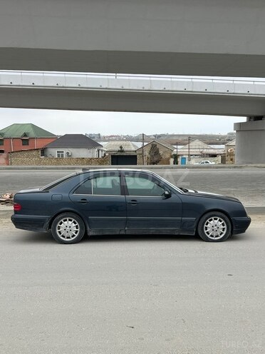 Mercedes E 240 1999, 458,000 km - 2.4 l - Bakı