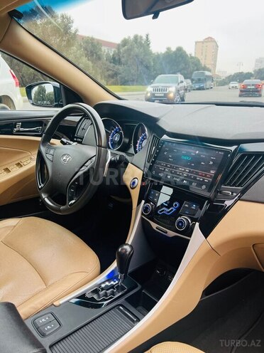 Hyundai Sonata-10