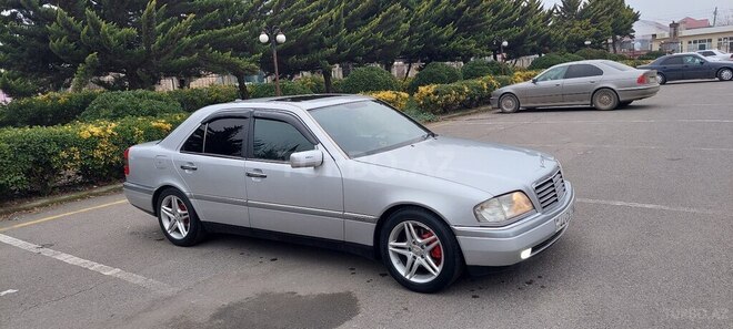 Mercedes C 220 1996, 228,321 km - 2.2 l - Cəlilabad