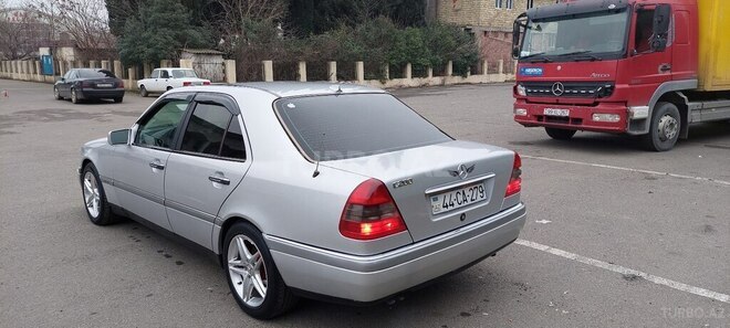 Mercedes C 220 1996, 228,321 km - 2.2 l - Cəlilabad