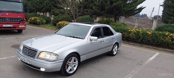 Mercedes C 220 1996, 228,321 km - 2.2 l - Cəlilabad
