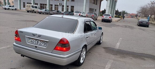 Mercedes C 220 1996, 228,321 km - 2.2 l - Cəlilabad