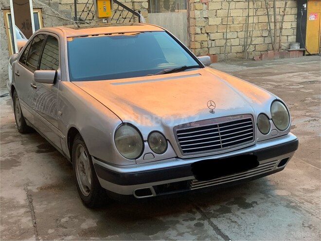 Mercedes E 320 1996, 123,658 km - 3.2 l - Bakı