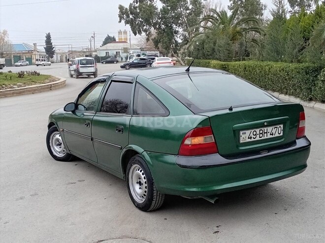 Opel Vectra 1996, 398,000 km - 1.8 l - Sumqayıt