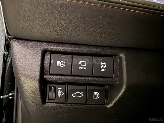 Toyota Avalon-30