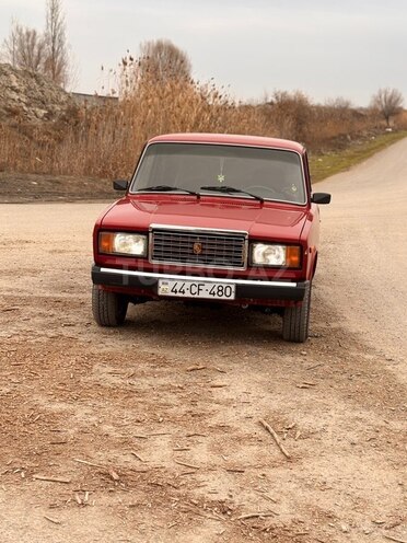 LADA (VAZ) 2107 2005, 50,000 km - 1.7 l - Salyan