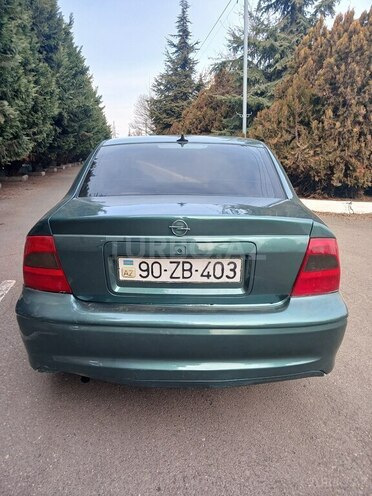 Opel Vectra 1999, 320,000 km - 2.0 l - Qazax