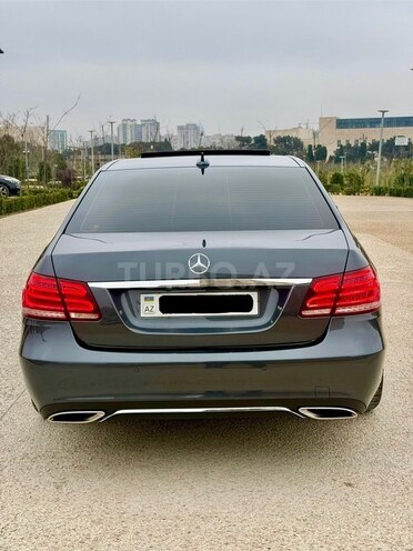 Mercedes E 200-2