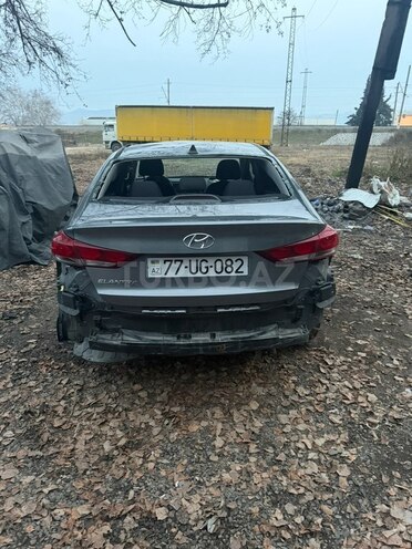 Hyundai Elantra 2019, 107,236 km - 2.0 l - Ağstafa