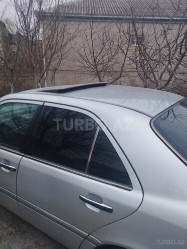 Mercedes C 180 1993, 235,478 km - 1.8 л - Bakı