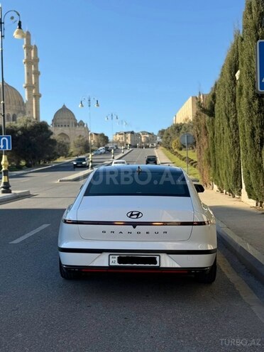 Hyundai Grandeur 2023, 33,900 km - 1.6 l - Bakı