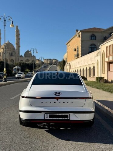 Hyundai Grandeur 2023, 33,900 km - 1.6 l - Bakı