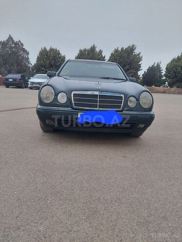 Mercedes E 220 1998, 260,000 km - 2.2 l - Bakı