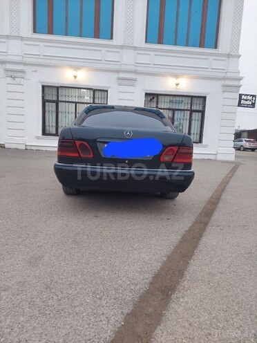 Mercedes E 220 1998, 260,000 km - 2.2 l - Bakı