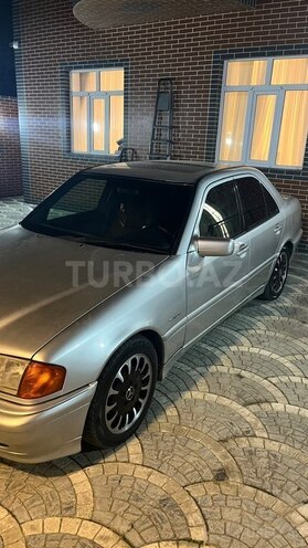 Mercedes C 230 1999, 157,000 km - 2.3 л - Bakı