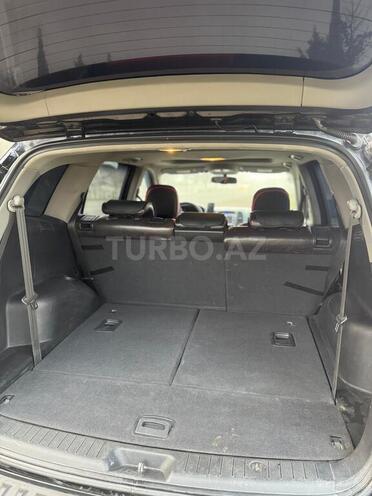 Hyundai Santa Fe-10