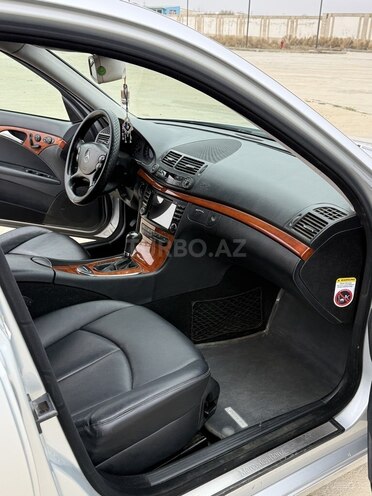 Mercedes E 220 2008, 327,000 km - 2.2 л - Bakı