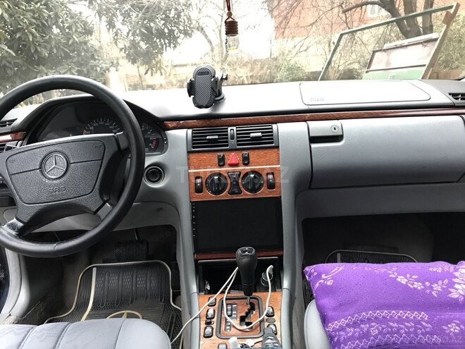 Mercedes E 200 1999, 386,940 km - 2.0 l - Lənkəran