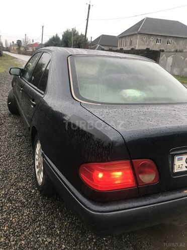 Mercedes E 200 1999, 386,940 km - 2.0 l - Lənkəran