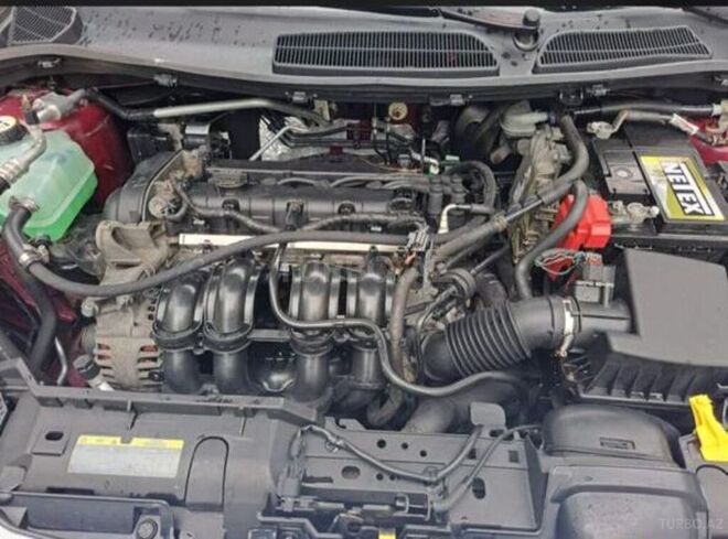 Ford Fiesta 2010, 280,000 km - 1.6 л - Bakı