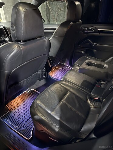 Porsche Cayenne 2011, 98,000 km - 3.6 l - Bakı