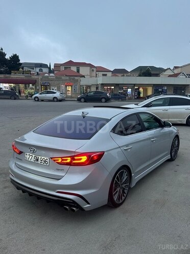 Hyundai Elantra 2017, 88,000 km - 1.6 л - Bakı