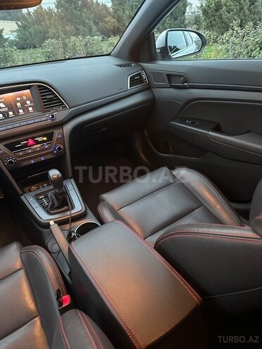 Hyundai Elantra 2017, 88,000 km - 1.6 л - Bakı