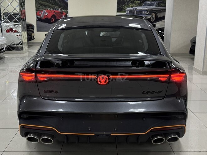Changan Uni-V-9