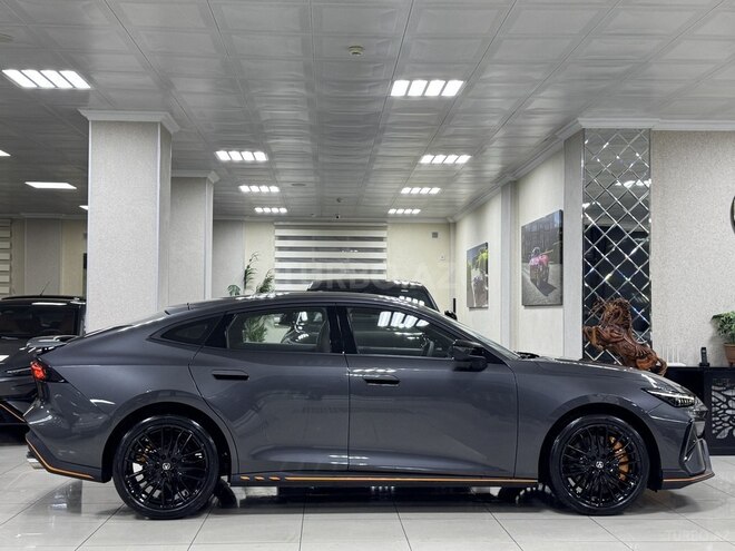 Changan Uni-V-7